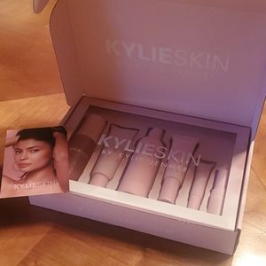 Kylie skin care plus 8 kylie lip gloss